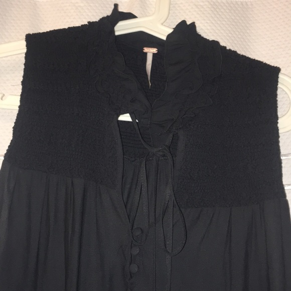 women’s blouse - Picture 2 of 3